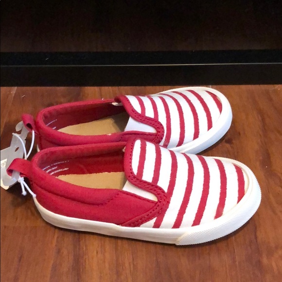BNWT Old Navy toddler slip ons - Picture 3 of 5